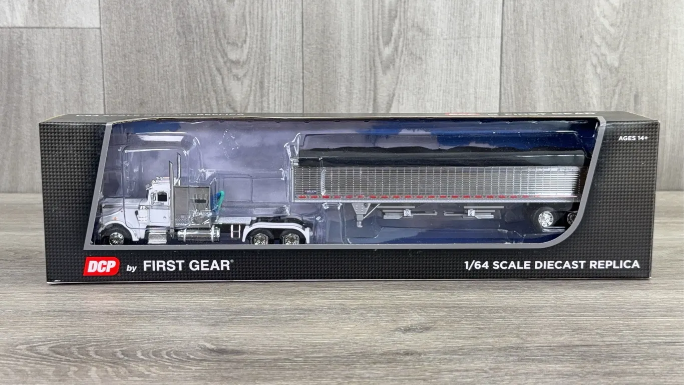 Peterbuilt Model 359 W/Vintage Sleeper, 1/64, DCP By First Gear