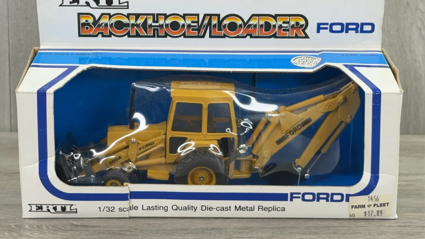 Ford 555A Backhoe/Loader, 1/32, Ertl, Box Torn