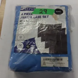 STORE RETURN (AS IS):  BAG C/W 4 KING SIZE PILLOW CASES