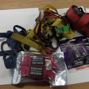 FLAT C/W USED RATCHET STRAPS & NEW LIFTING STRAPS