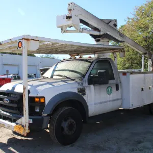 2009 Ford F-550 Super Duty Lift truck