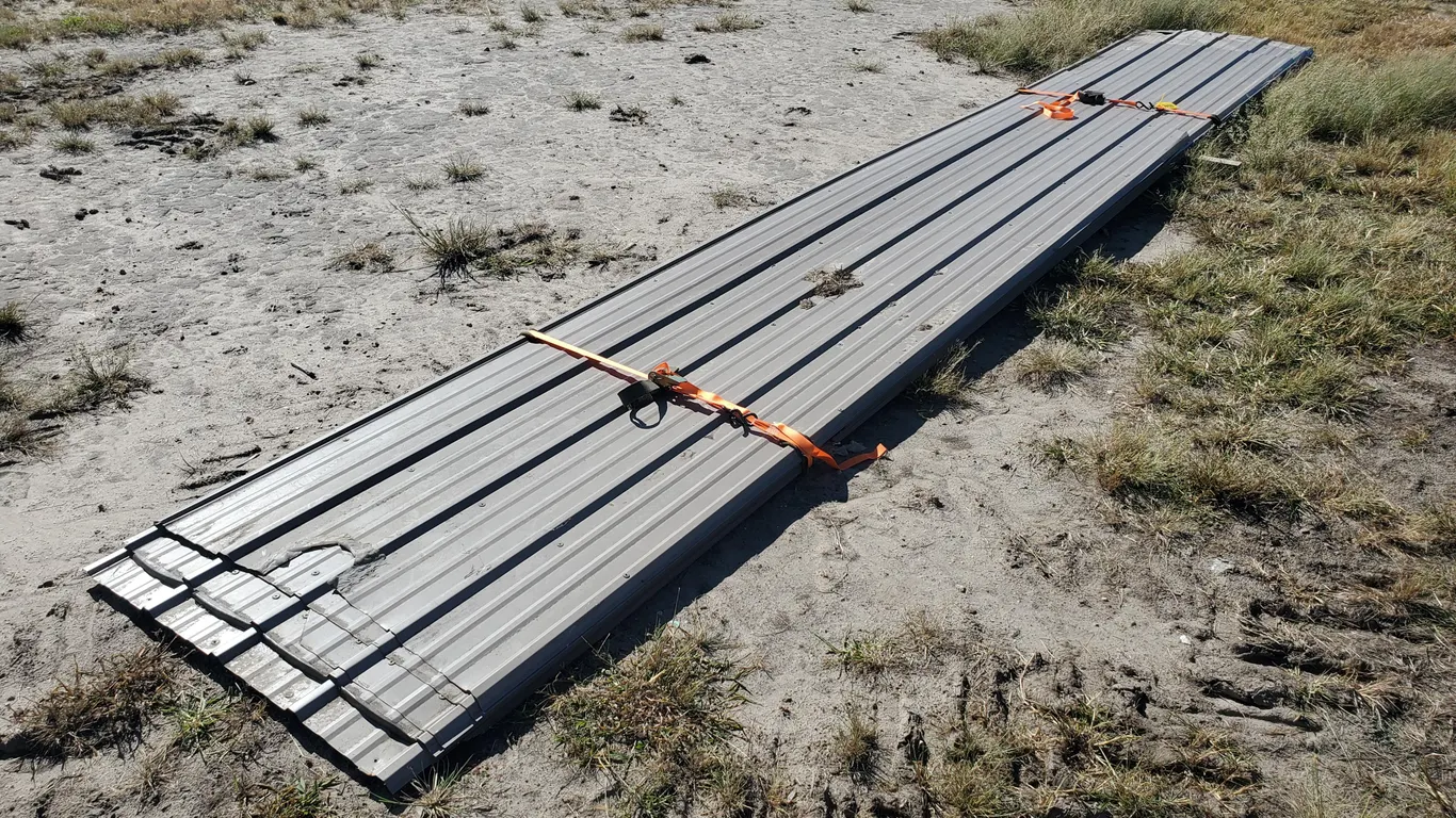 (1) Bundle of Roofing Tin - Tan