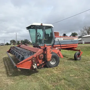 1997  Hesston  8400  Self Propelled Windrower-16FT