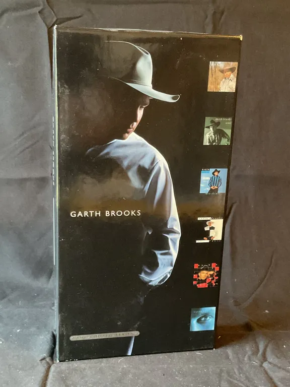 Garth Brooks ‘The Limited Series’ Box Set with CDs and Booklet