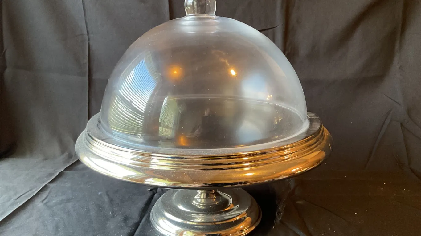 Classic Home Glass Dome and Silver Pedestal Cake Stand