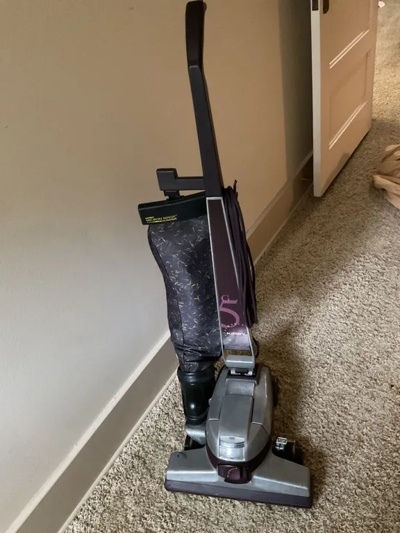 Kirby Upright Vacuum Cleaner With Micron Magic Filtration