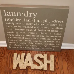 Laundry Sign & Wash Letter