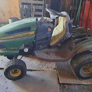 John deere LA145 riding lawnmower for parts
