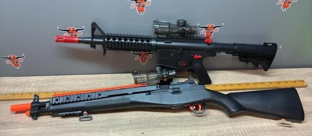 2 Toy Guns. *NO SHIPPING