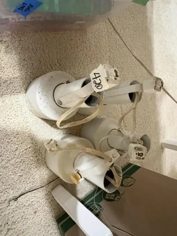 LIGHT FIXTURES