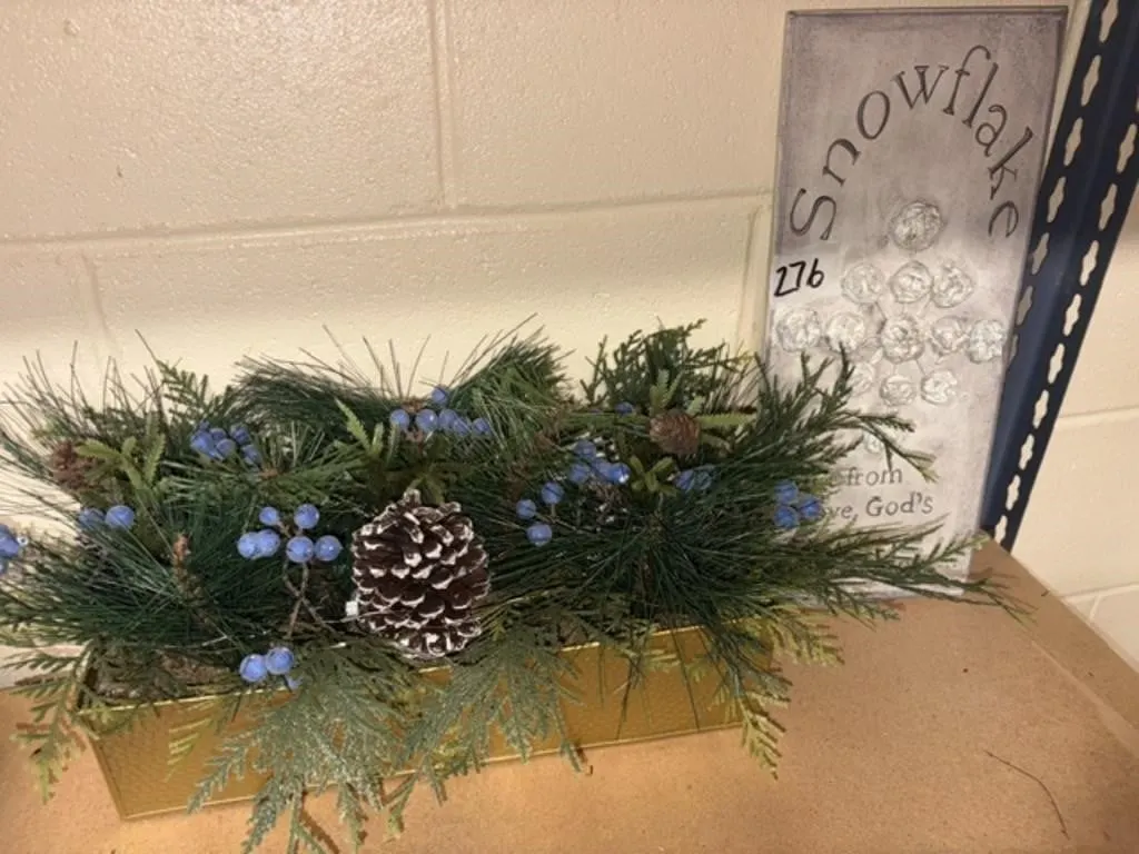 CENTER PIECE