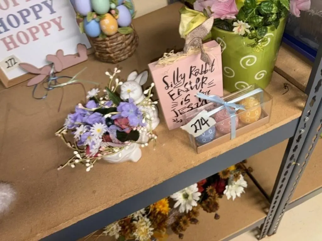 EASTER DECORATIONS