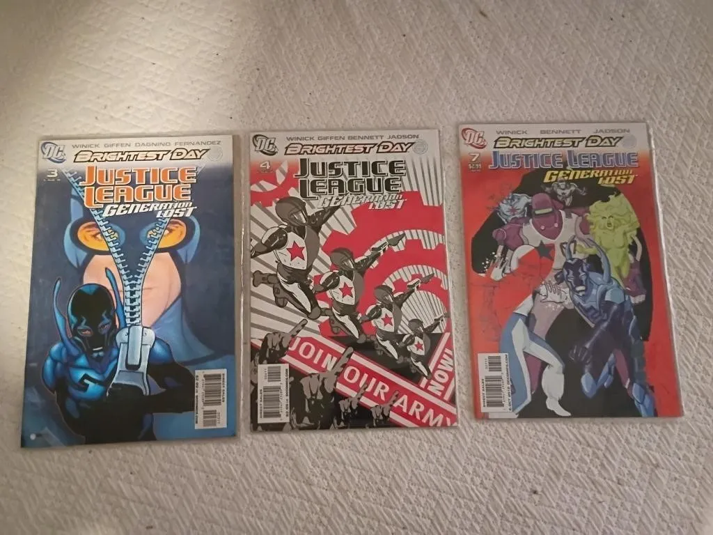 COMIC LOT JUSTICE LEAGUE GENERATION LOST #3 #4 AND