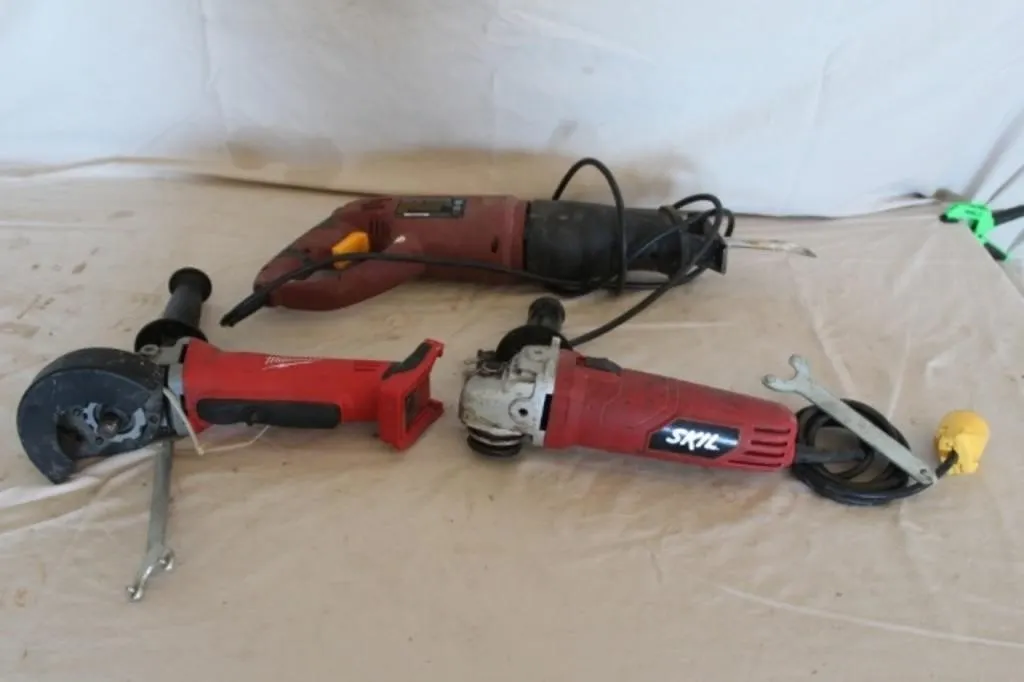 Angle Grinder, Reciprocating Saw & Grinder