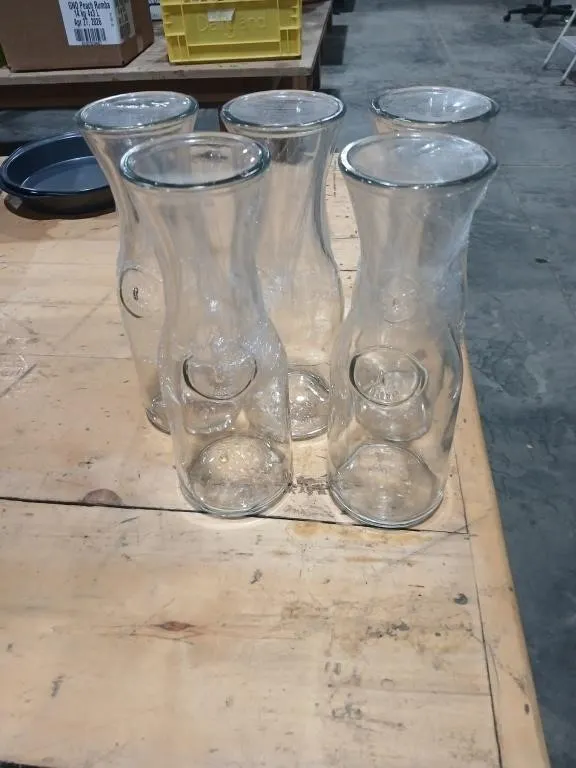 5 1L Wine decanters