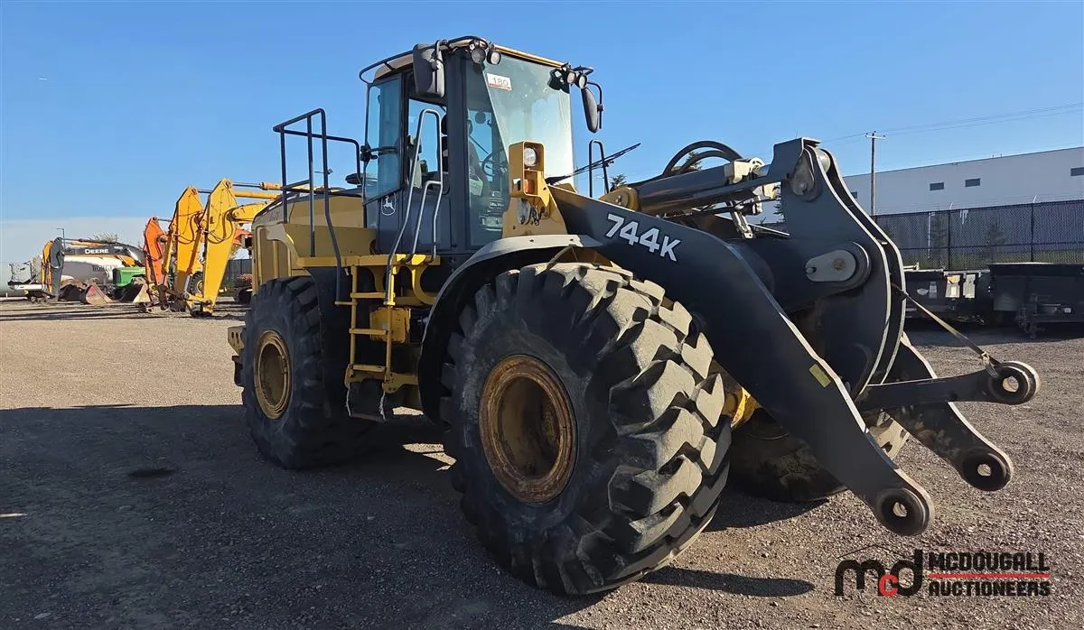 2014 John Deere 744K Wheel Loader
UNRESERVED