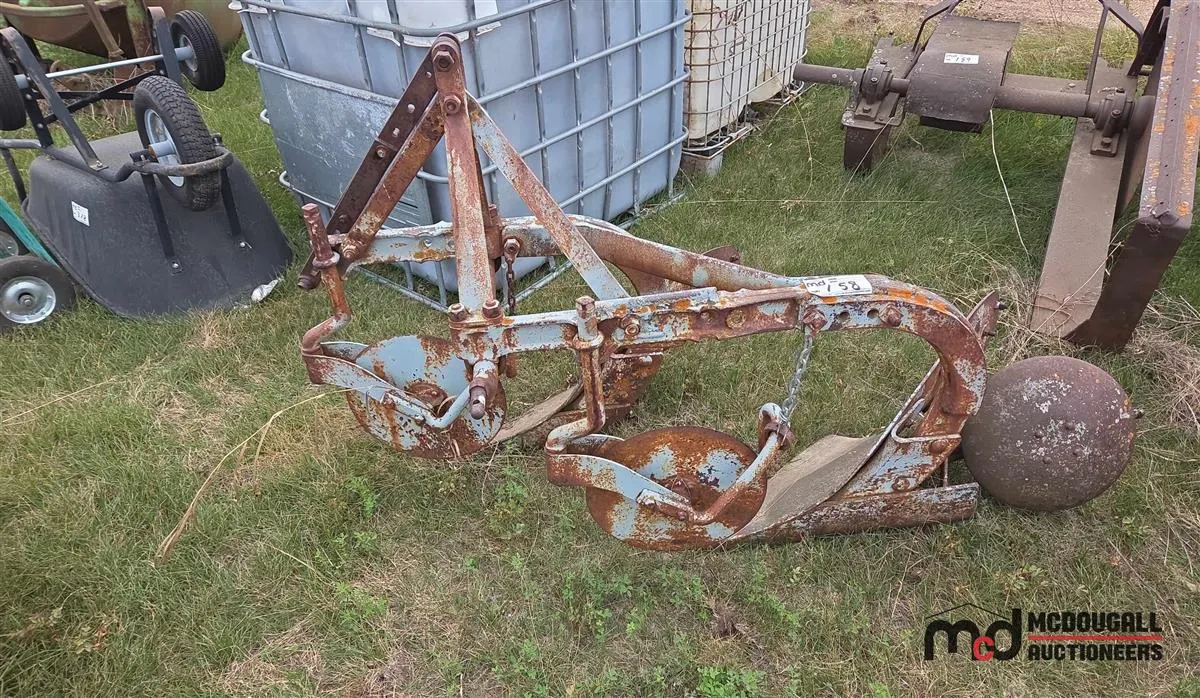 Ferguson 14A 3-Bottom Plow
UNRESERVED