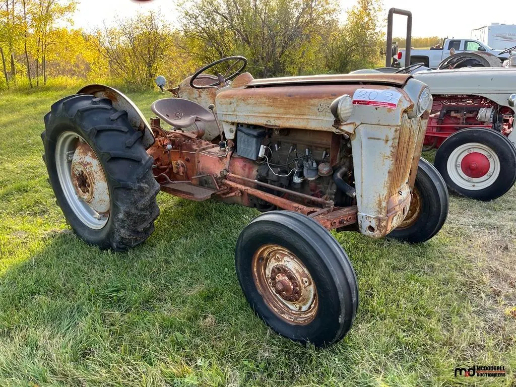 1954 Ford Golden Jubilee NAA Tractor (Non-Runner)
UNRESERVED