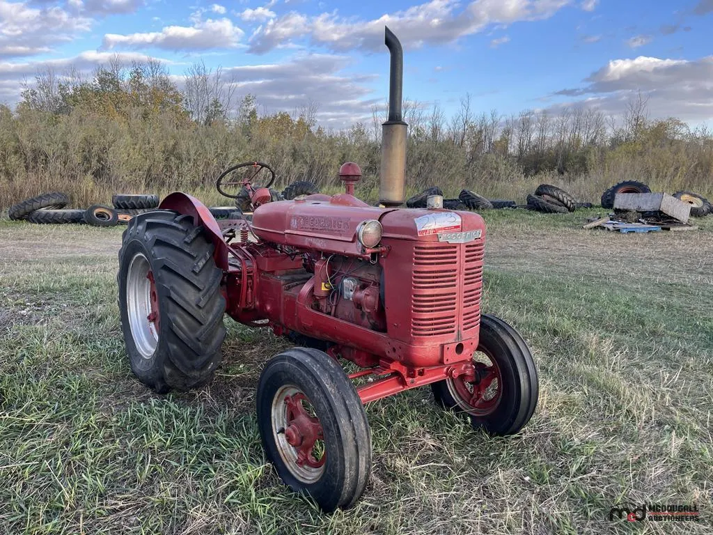 McCormick W-4 Tractor (Non-Runnner)
UNRESERVED