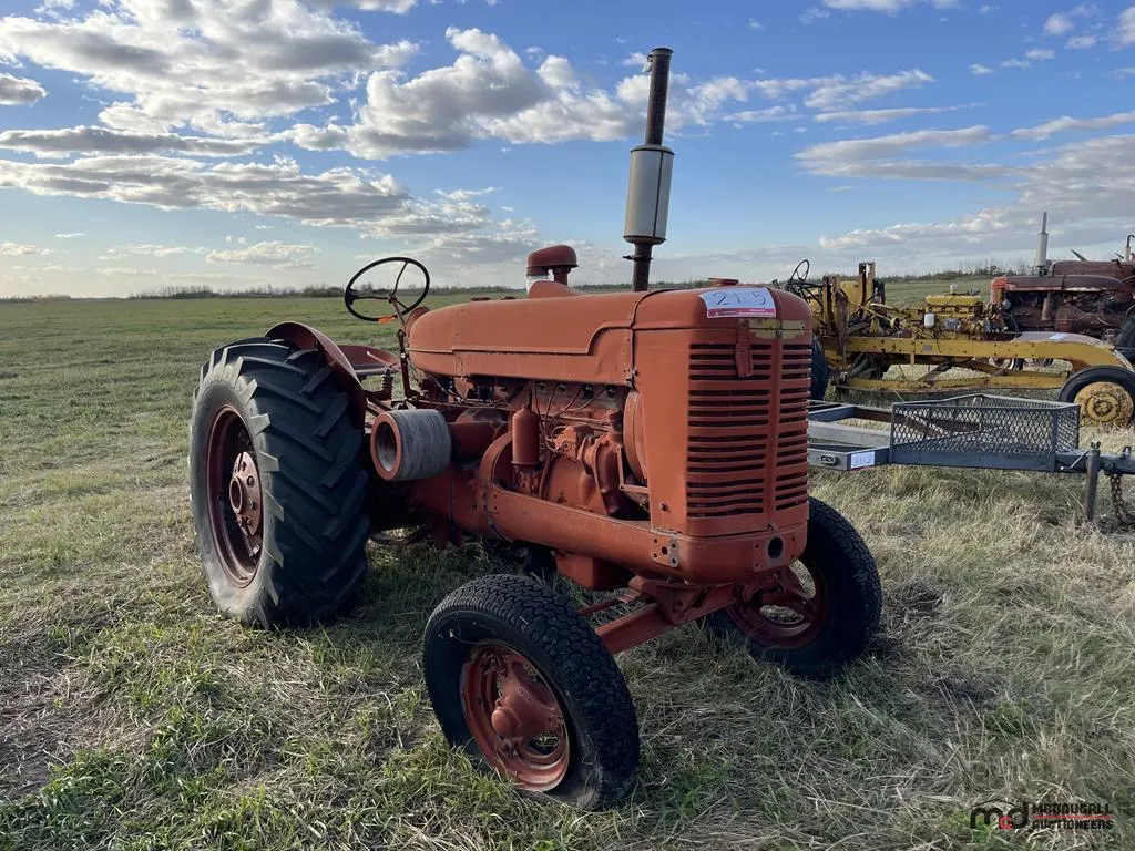 International Harvester McCormick Model M Tractor (Non-Runnner)
UNRESERVED