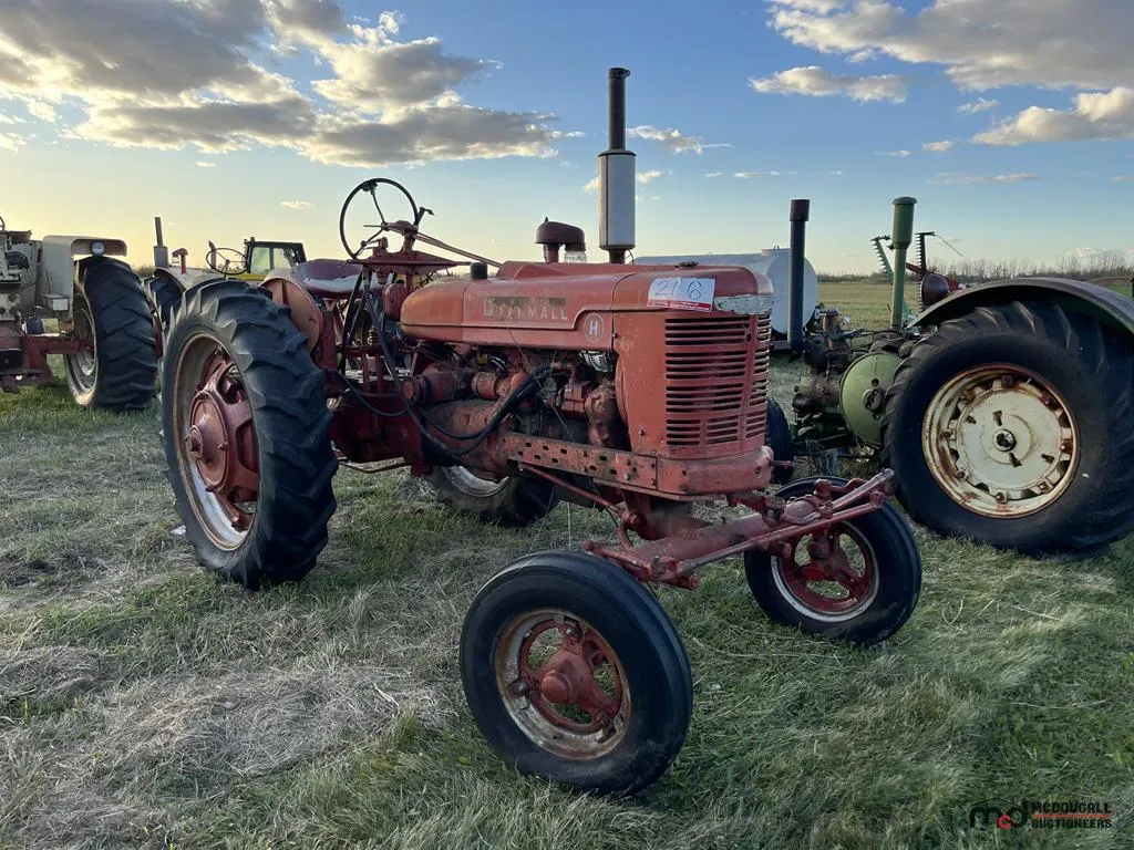 International Harvester Farmall H Tractor (Non-Runnner)
UNRESERVED