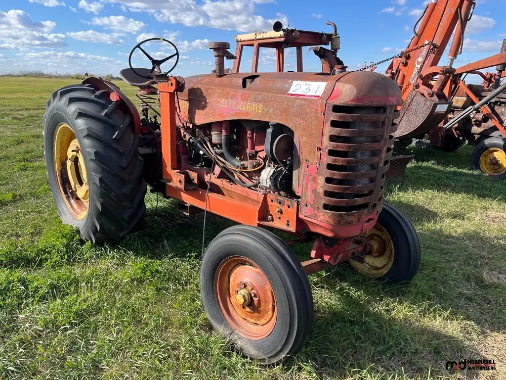 Massey-Harris 44 Tractor (Non-Runner)
UNRESERVED