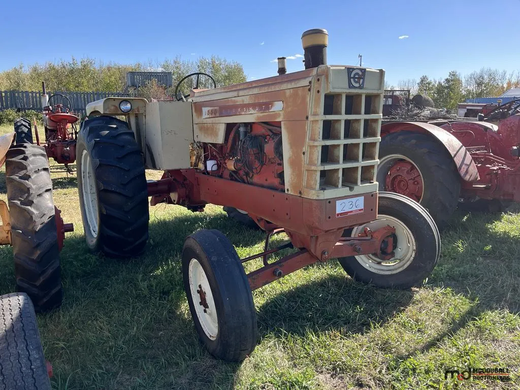 Cockshutt 1550 Tractor (Non-Runner)
UNRESERVED