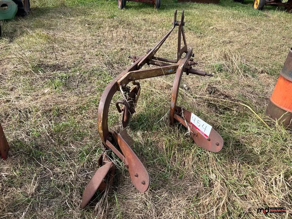 Vintage 2-Bottom Moldboard Plow
UNRESERVED