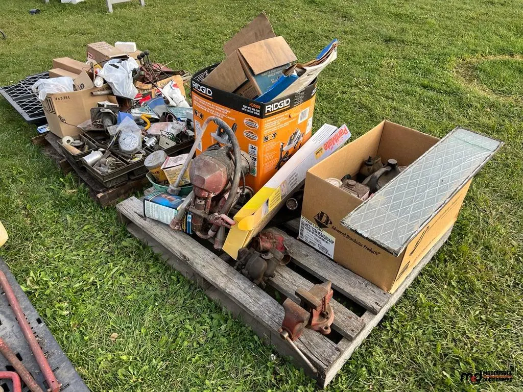 Assorted Tractor Parts and More
UNRESERVED