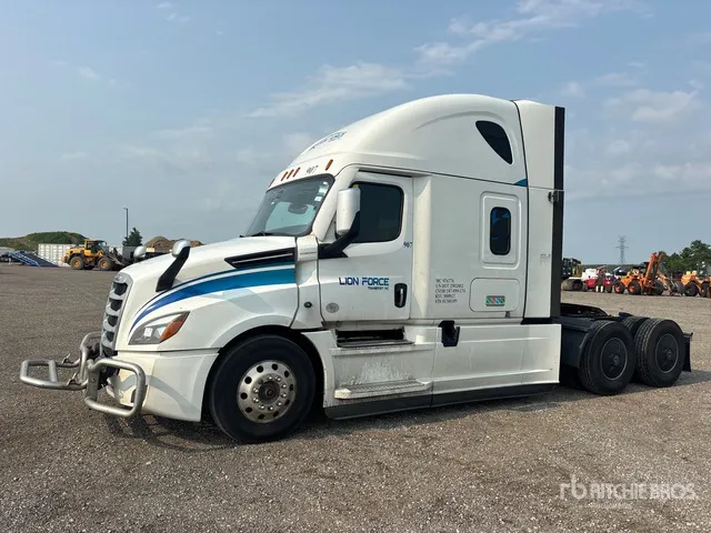 2024 Freightliner Cascadia 126 6x4 T/A Sleeper Truck Tractor