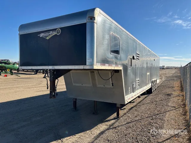 2019 Vintage Trailers 38 ft Tri/A Gooseneck Enclosed Trailer