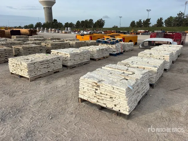Quantity of (10) Pallets of Austin Texas White Nicotine Limestone 4 - 8 In. Sawn Chopped Veneer Stone
