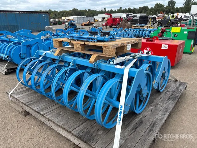 Quantity of Double Profile Ring 76 in Land Roller
