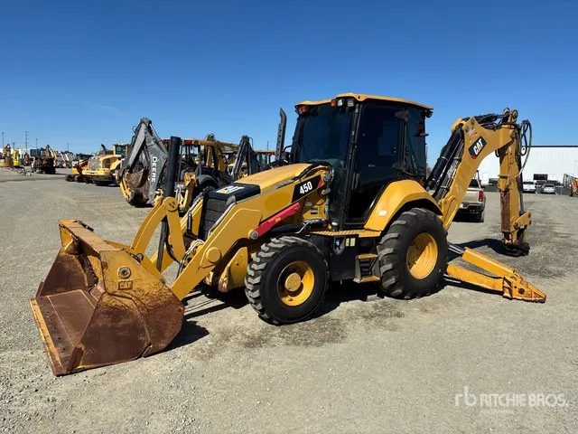 2019 Cat 450 4x4 Backhoe Loader