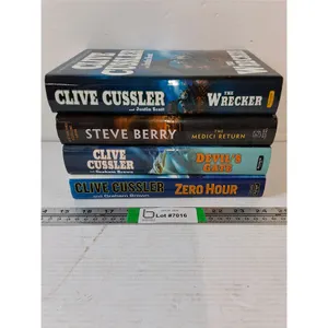 (4) Clive Cussler Hardcover Novels
