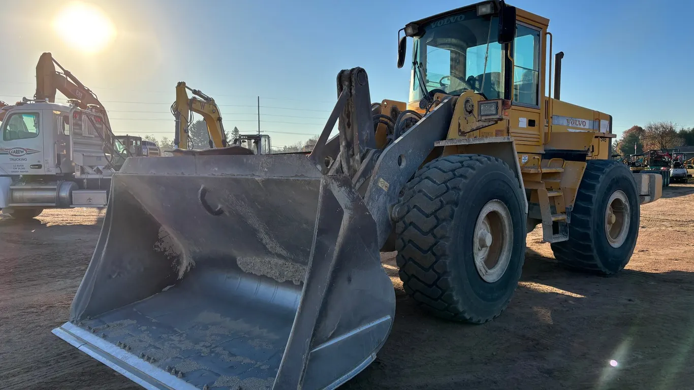 1998 Volvo L120C Wheel Loader