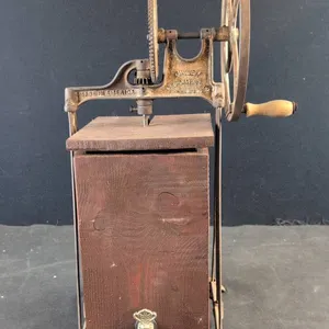 Dazey Churn & Mfg Co Butter Churn