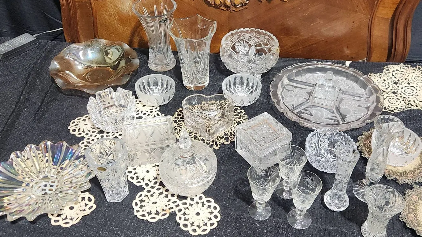 Crystal And Cut Glass Tableware