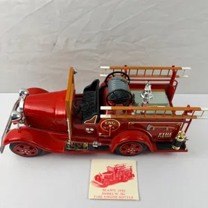 Beam's 1930 Model "A" Ford Fire Engine Bottle