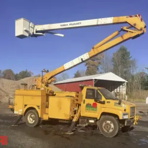 2004 GMC TopKick C7500 Utility Truck