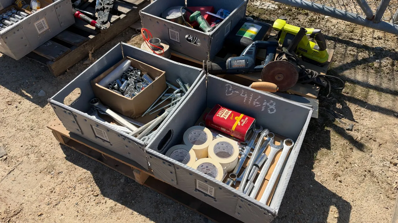 POWER TOOLS, SOCKETS, AND WRENCHES