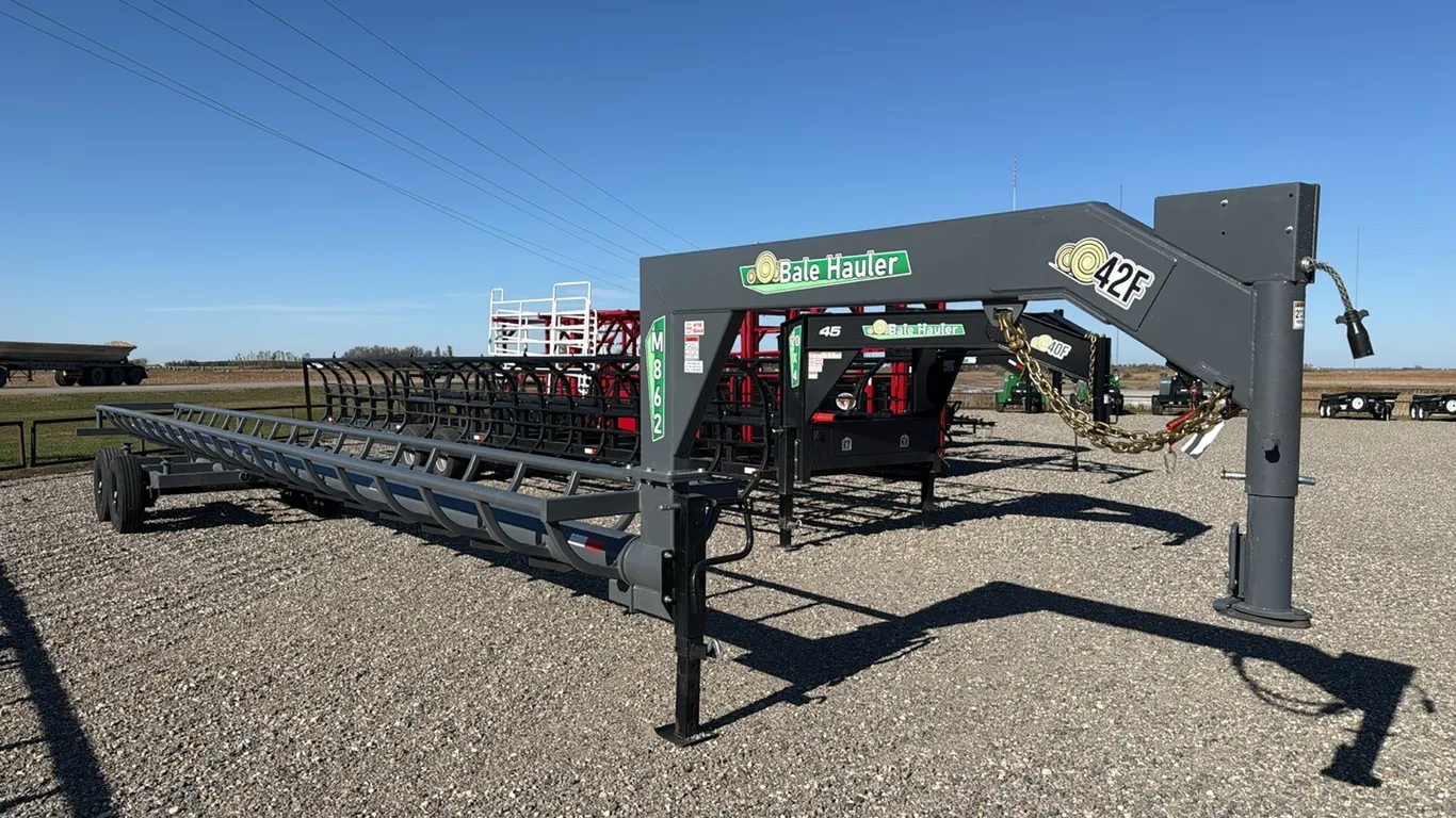 ID 2155 IA M862 Bale Hauler 42' W/ Manual Dump