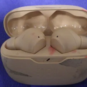 JBL Earbuds ***Model Unknown***