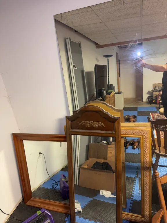Lot of mirrors