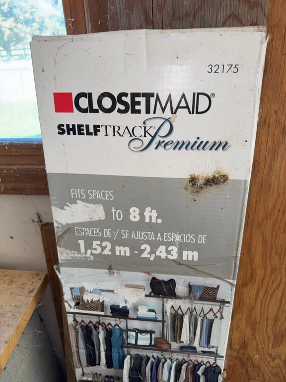 Closet shelf organizer