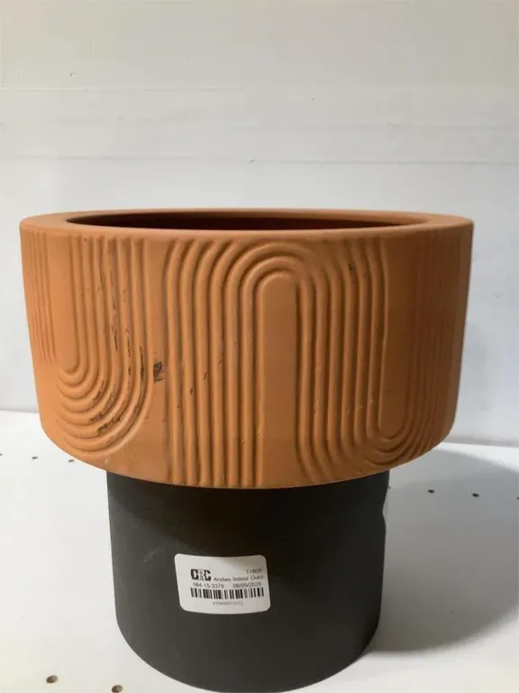Threshold 084 15 3379 Terracotta Planter