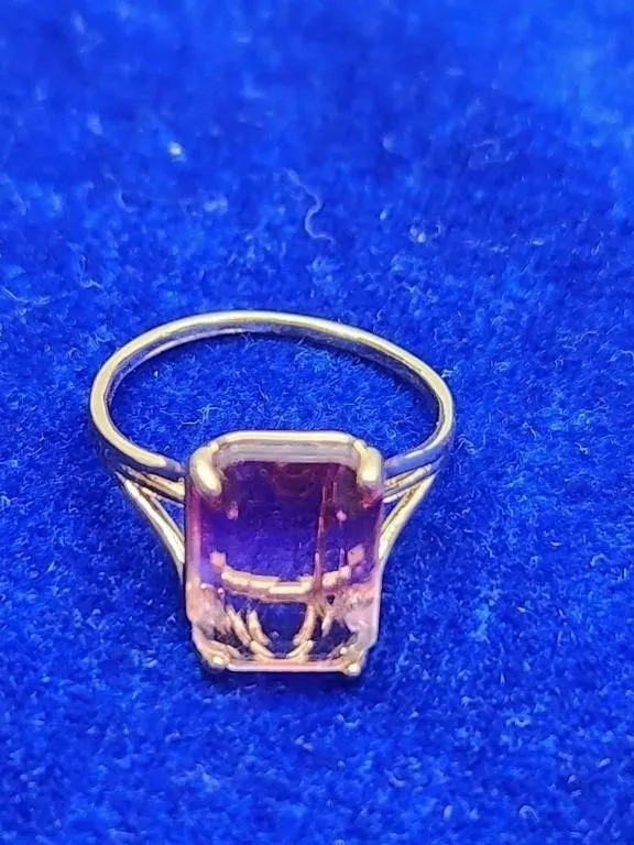 Ring with Purple Gemstone, Prong Setting