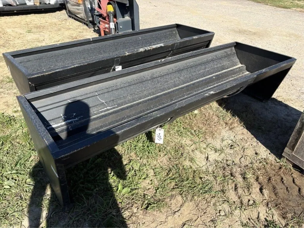 90" Metal Feeder