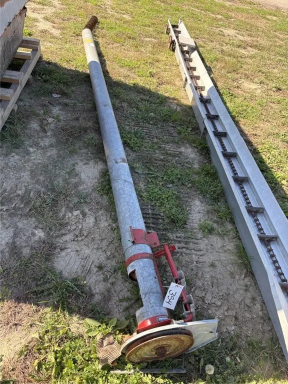 Hutchinson 15' Auger