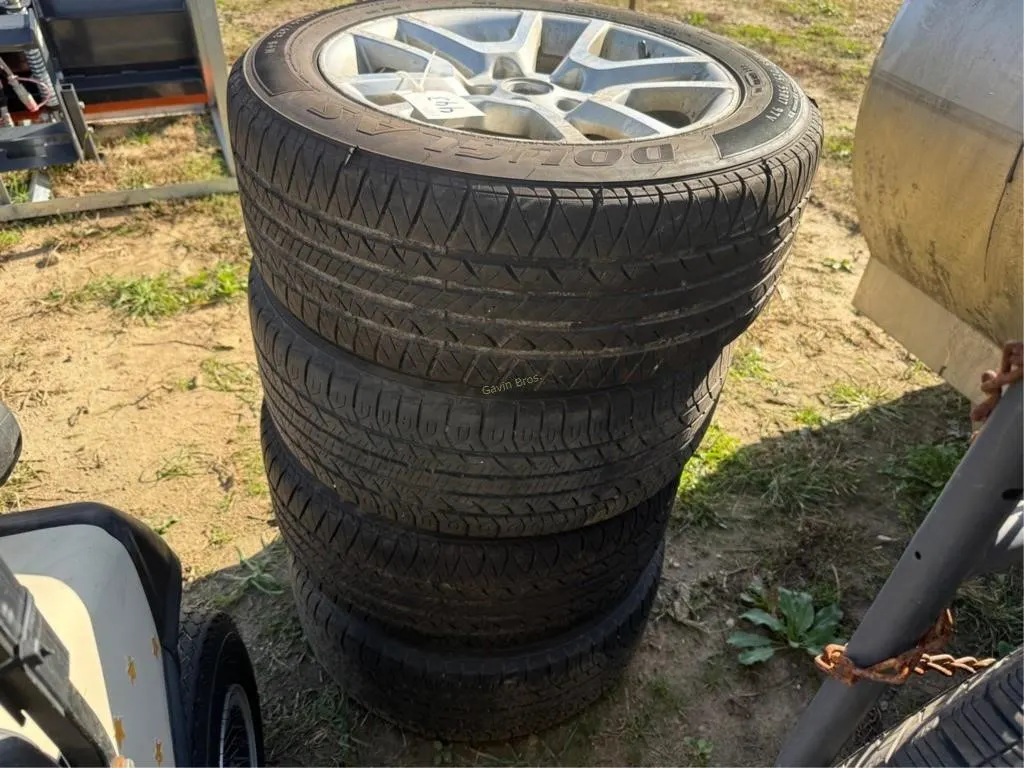 (4) 225/55/17 Tires and Rims